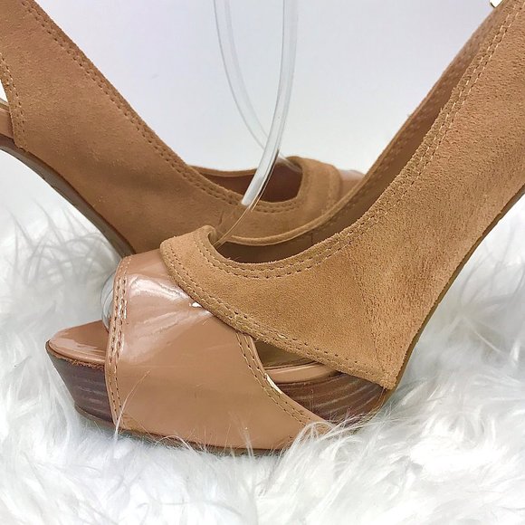 BCBGeneration Leather High Heel Pumps, Size 8.5 - Picture 6 of 8